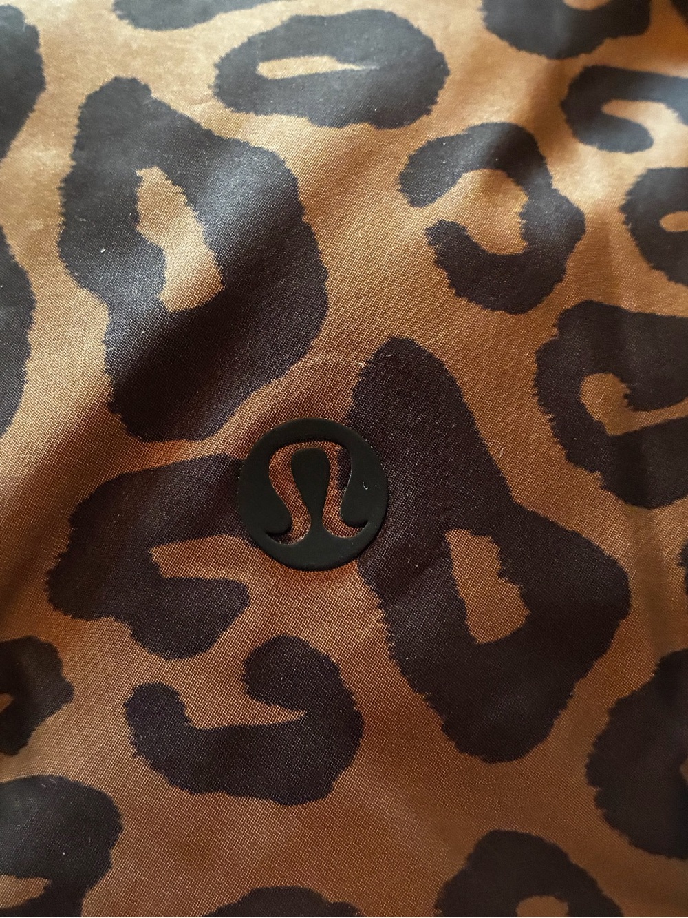 NWT Lululemon Wunder Puff Cropped Vest Leopard Khaki Size 10 - Picture 11 of 11